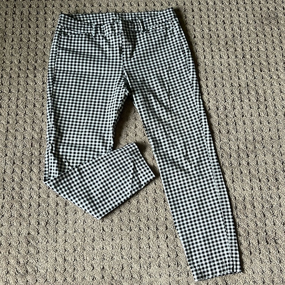 Old Navy size 8 blue checked pixie